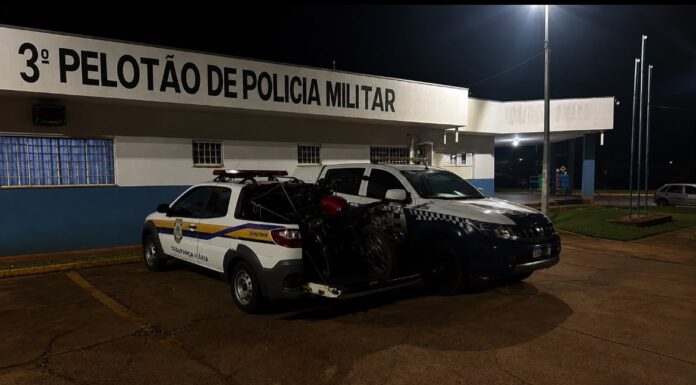 Polícia Militar apreende motocicletas utilizadas em manobras perigosas com apoio do DEMUTRAN em Nova Alvorada do Sul